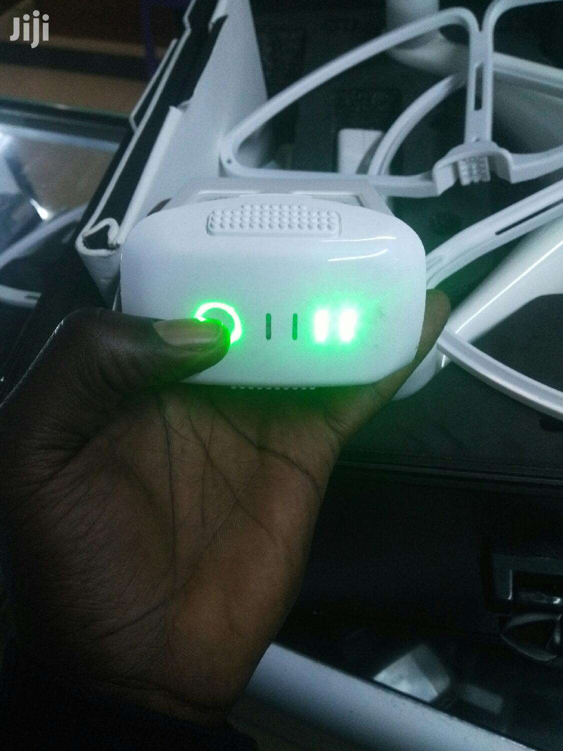 Superior Dji Phantom 4 Pro Drone