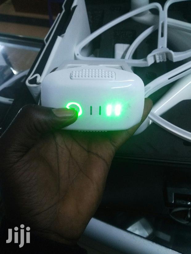 Superior Dji Phantom 4 Pro Drone - thumbnail 7