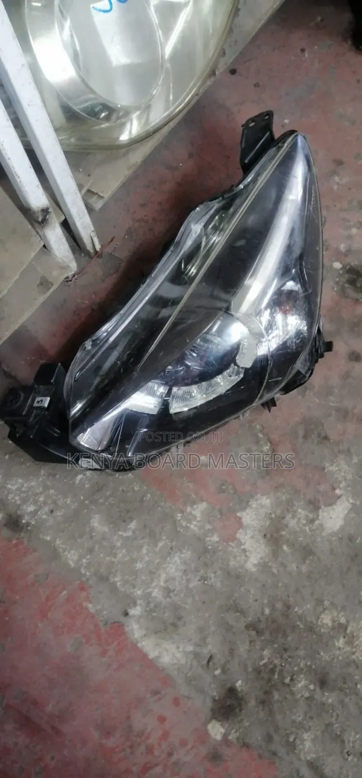 Madza Demio 2017 Headlight