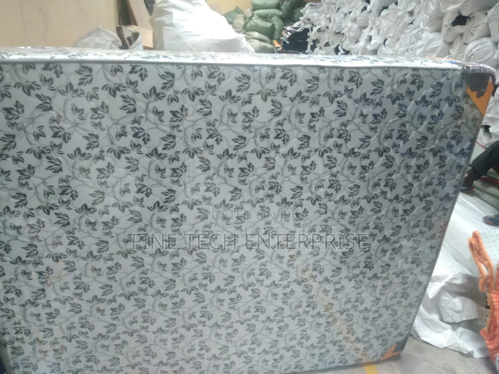 5*6 8 Inches Quilted Mattress