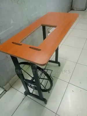 Quality Analogue Sewing Machine Table