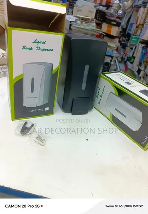 1litre Abs Black Plastic Wall Mounted Manual Soap Dispenser