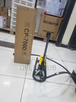 Cp-700d Foot-Operated Crimping Tool
-Super Quality