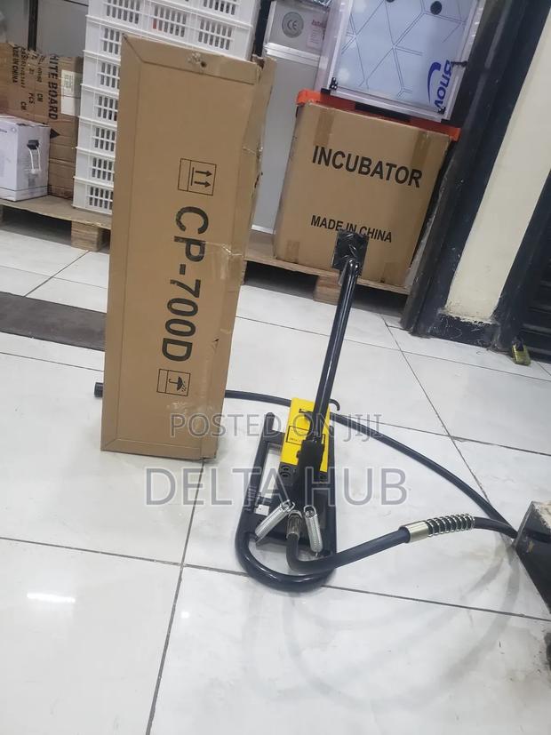 Cp-700d Foot-Operated Crimping Tool
-Super Quality