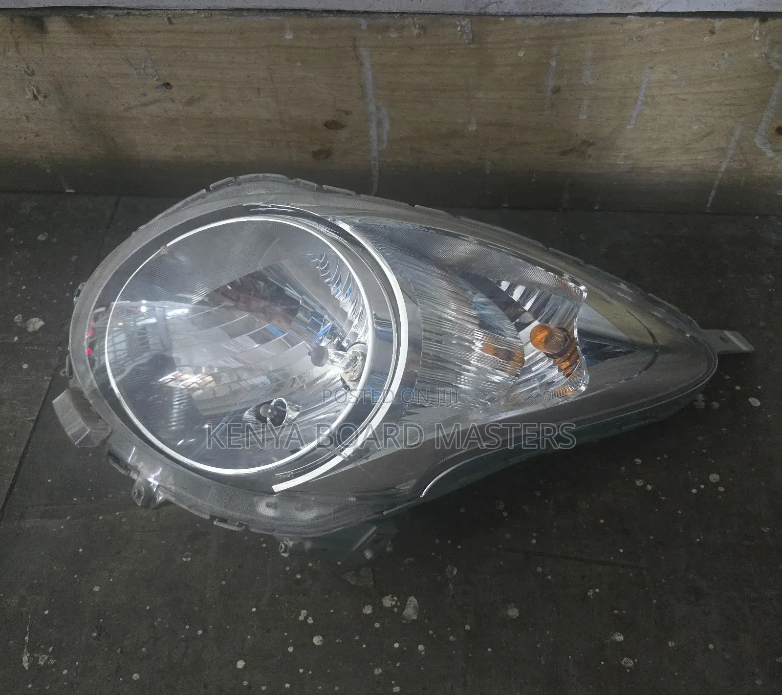 Suzuki Alto 2009- 2013 None Xenon Headlight