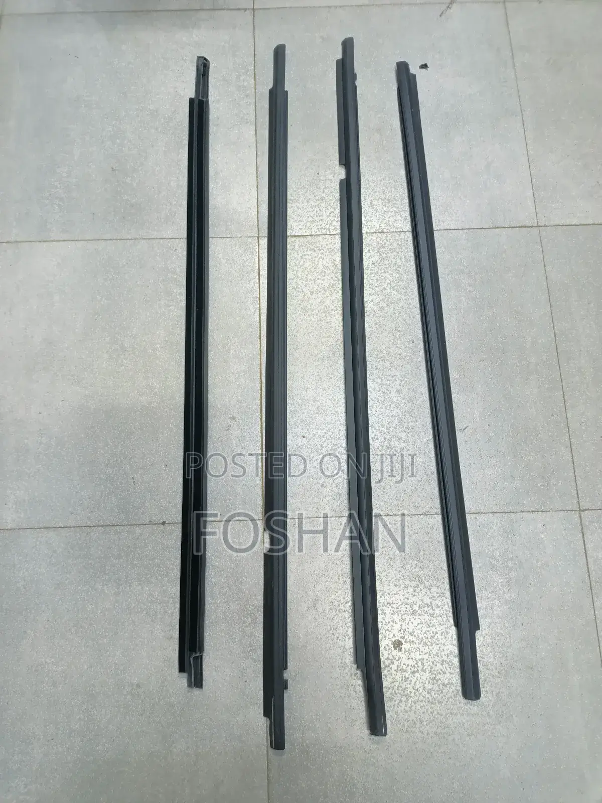 Nze/Fielder 2002 Weather Strips