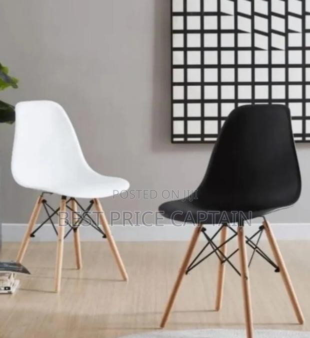 Aemes Chairs - main view