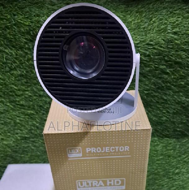 Hy300 Pro Hifi Speaker Projector Android 12 - main view