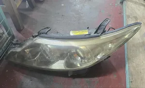 Toyota Estima Xenon 2008
Headlight