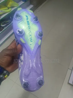 Rugby/Soccer Boots With Metallic Stands