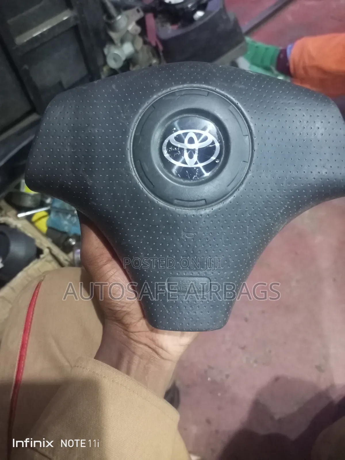 Toyota Alex / Runx Steering Airbag