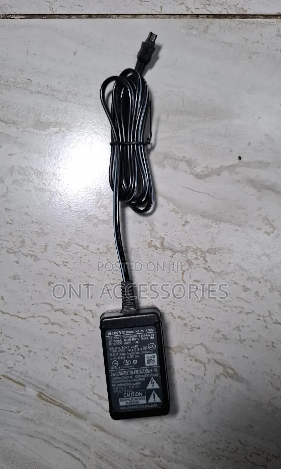 Sony L-200 Adapter