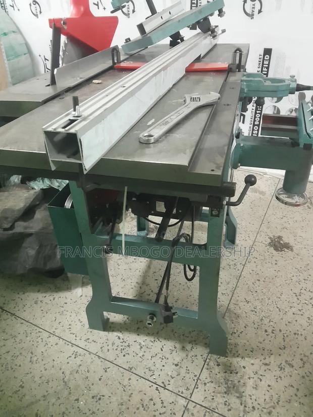 8 Functions Woodworking Machine