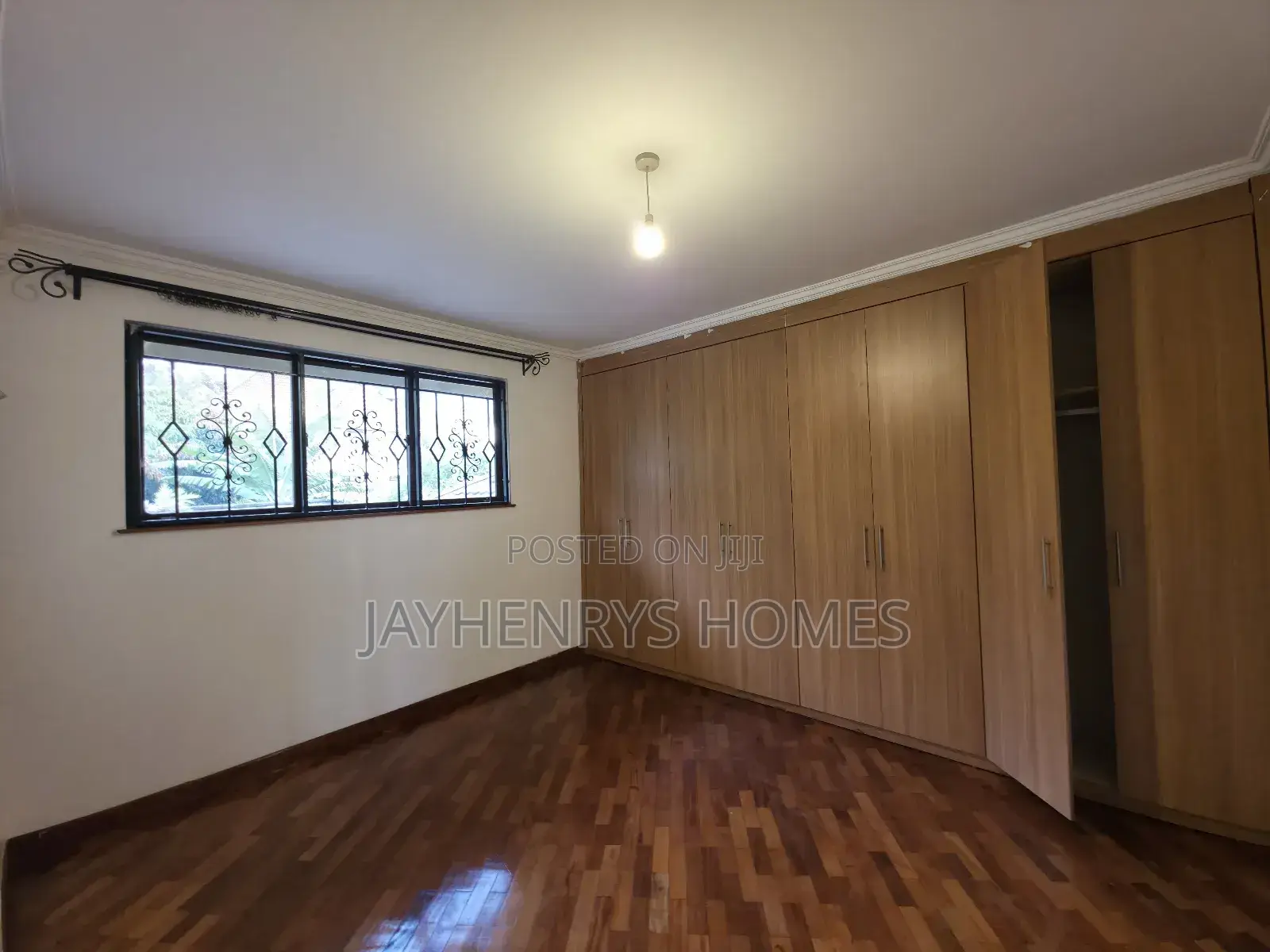 4bdrm House in Ridgeways for sale