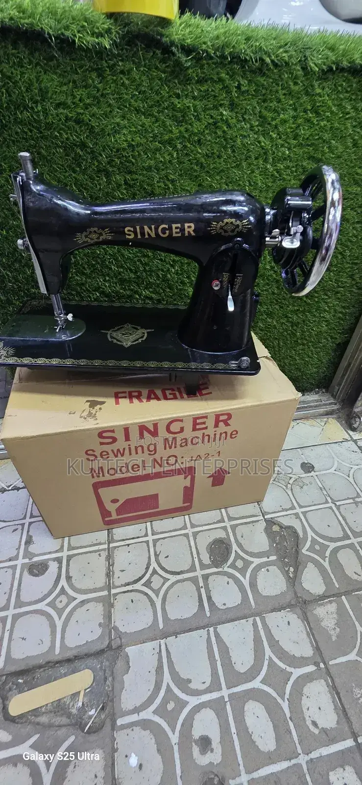 Singer Sewing Machine/ Industrial Sewing Machine Singer