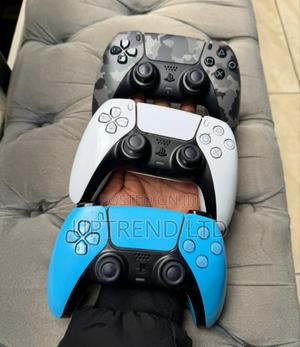 Colourd Ps5 Pre Owned Controllers - thumbnail 2
