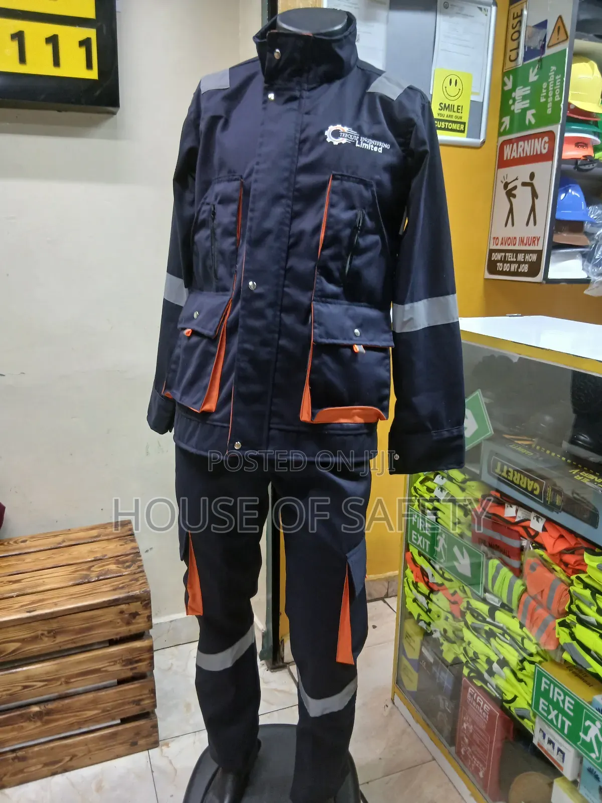 Construction Safety Suits With Hi-Vi Lines