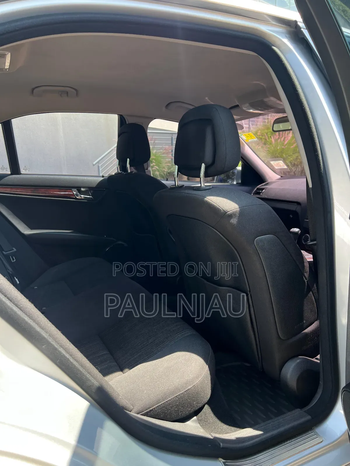 Mercedes-Benz C200 2010 Gray
