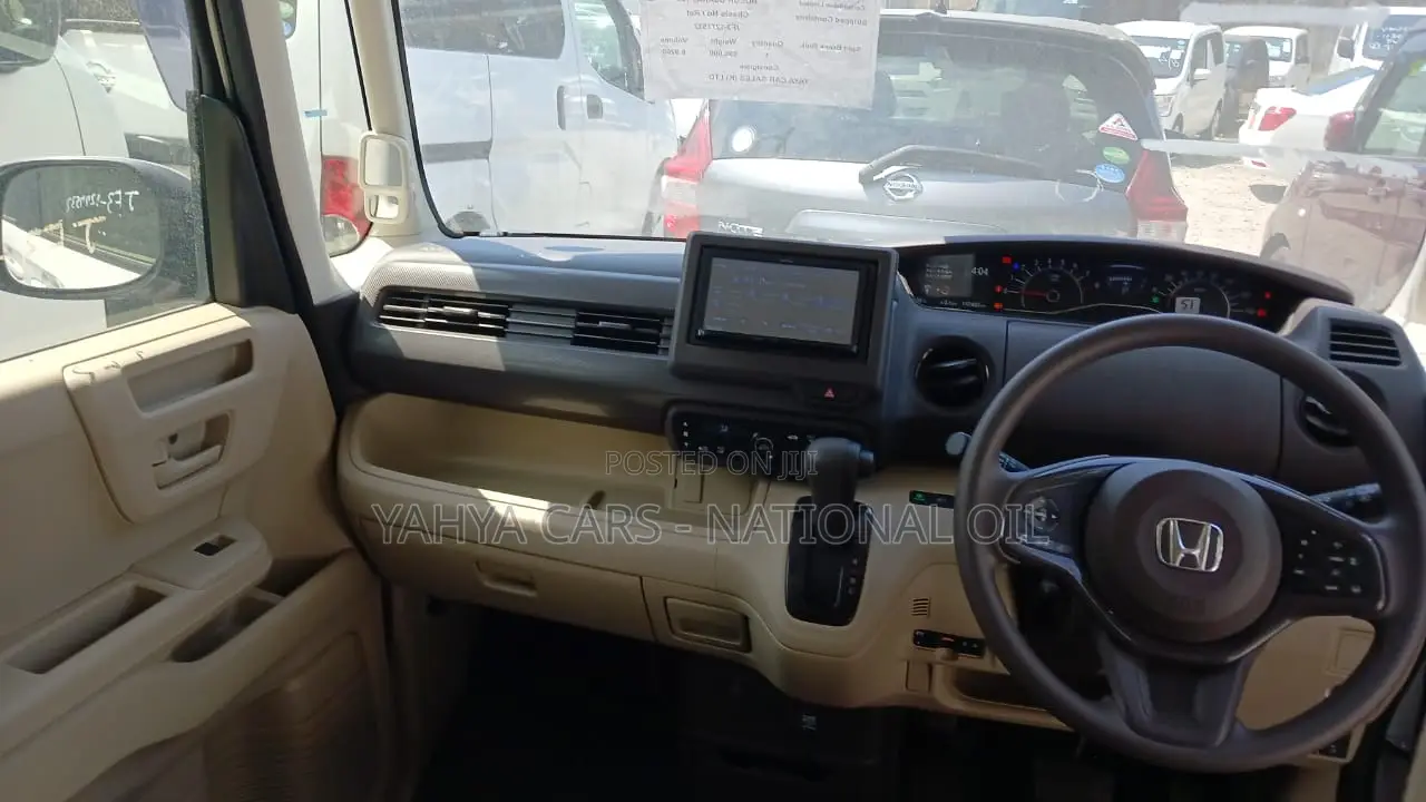 Honda N-Box 2019 White