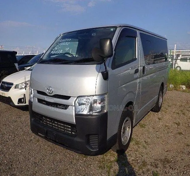 Toyota HiAce 2019 Silver