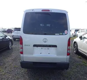 Toyota HiAce 2019 Silver