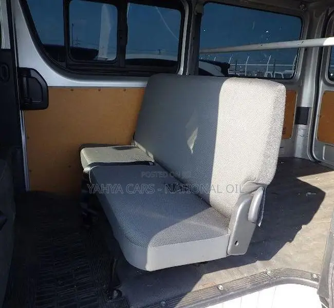 Toyota HiAce 2019 Silver