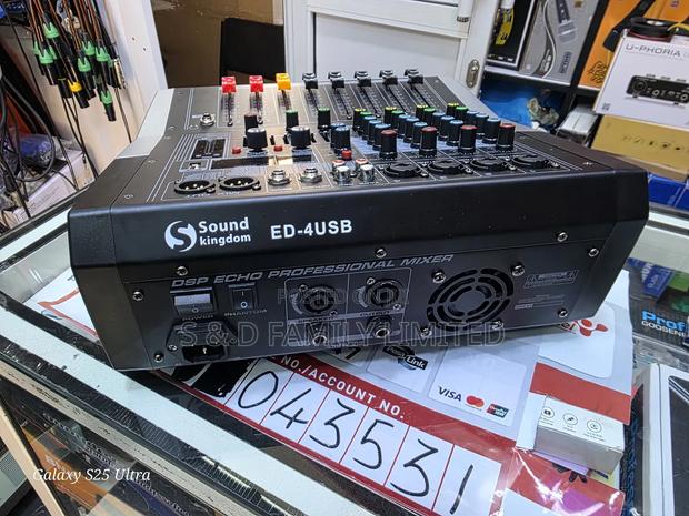 Soundkingdom Ed-4usb Four Channels Powered Mixer - thumbnail 2