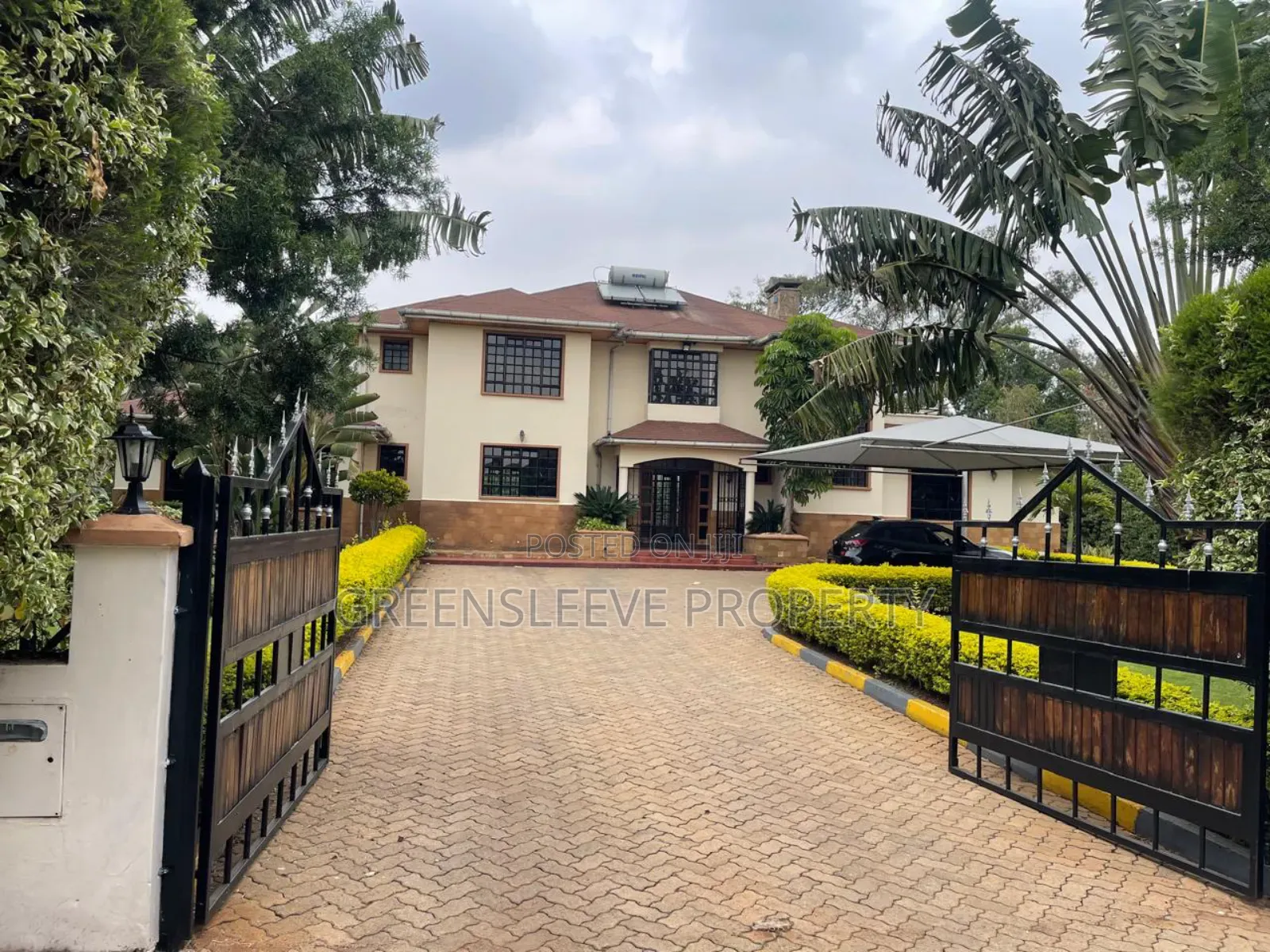 5bdrm Townhouse / Terrace in Karen for rent