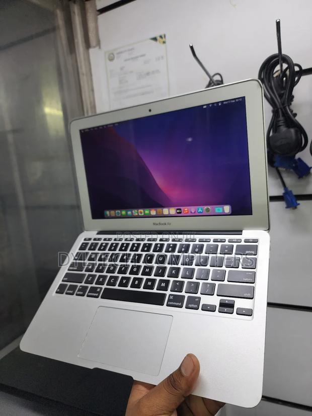 Laptop Apple MacBook Air 8GB Intel Core I5 SSD 128GB - thumbnail 3