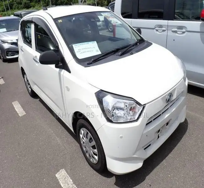 Daihatsu Mira 2020