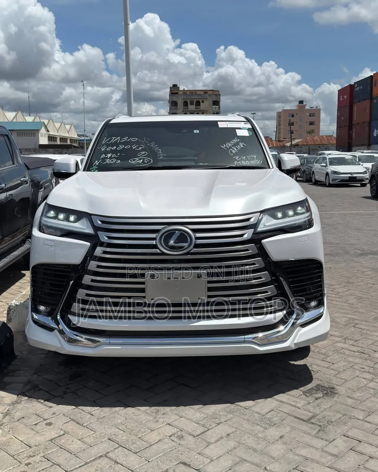 Lexus LX LX 600 2024 White