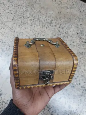 Vintage Wooden Jewelry Storage Box – Antique Look