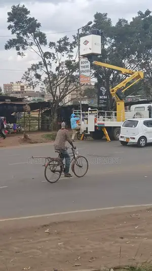 Crane (Man Lift )For Hire