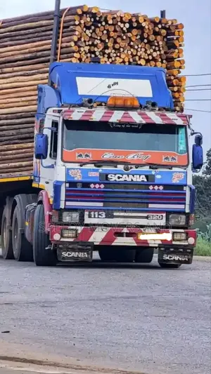 Highsided, Flatbed Trailers Accessible for Jobs
