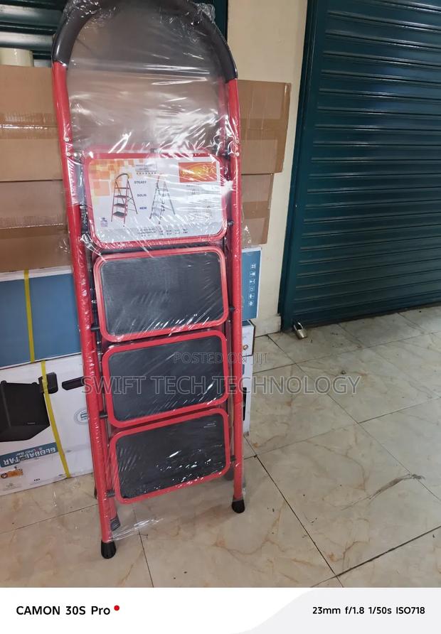 4 Step Ladder Steel Ladder Foldable and Portable - main view