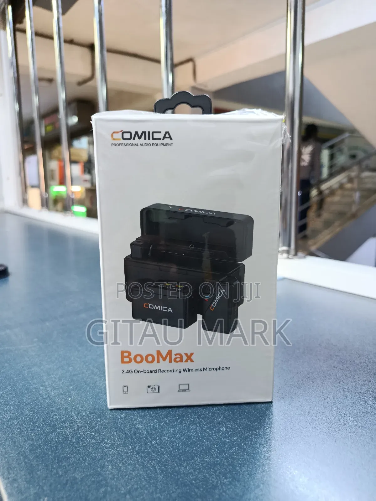 Comica Boomax Wireless Dual Mics