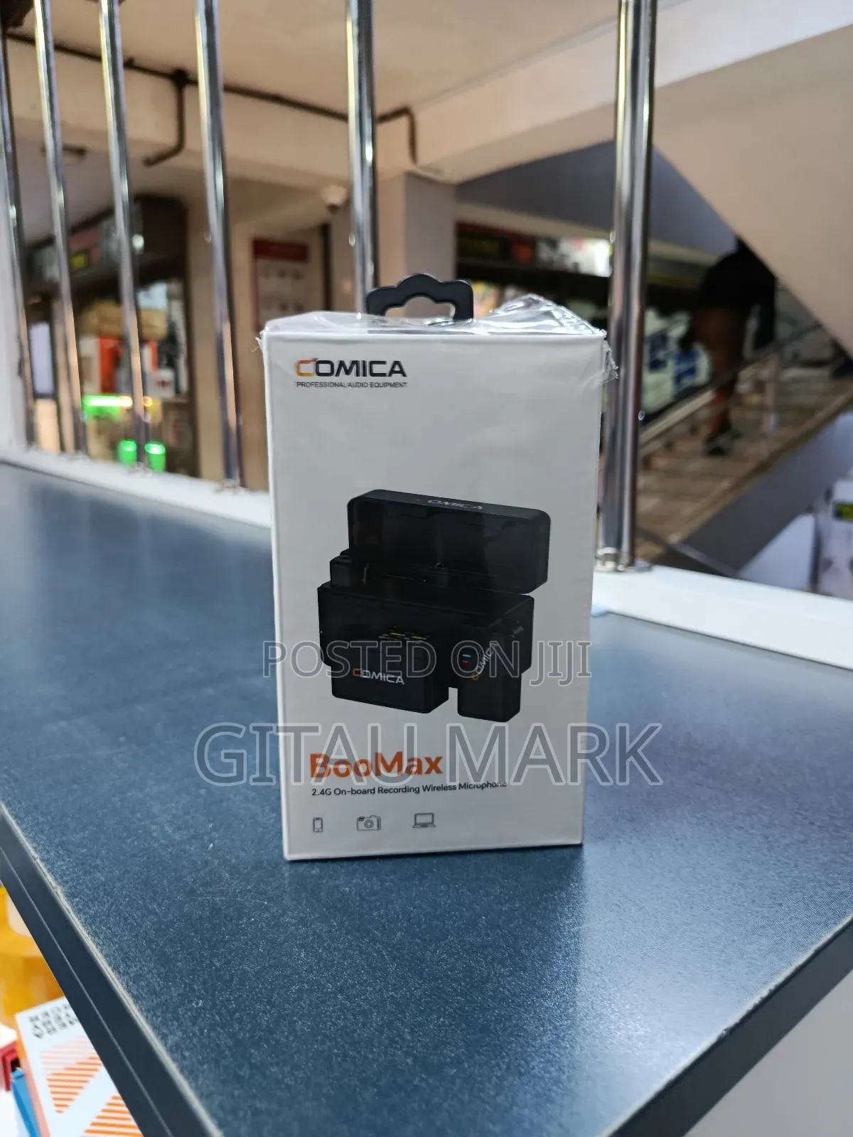 Comica Boomax Wireless Dual Mics