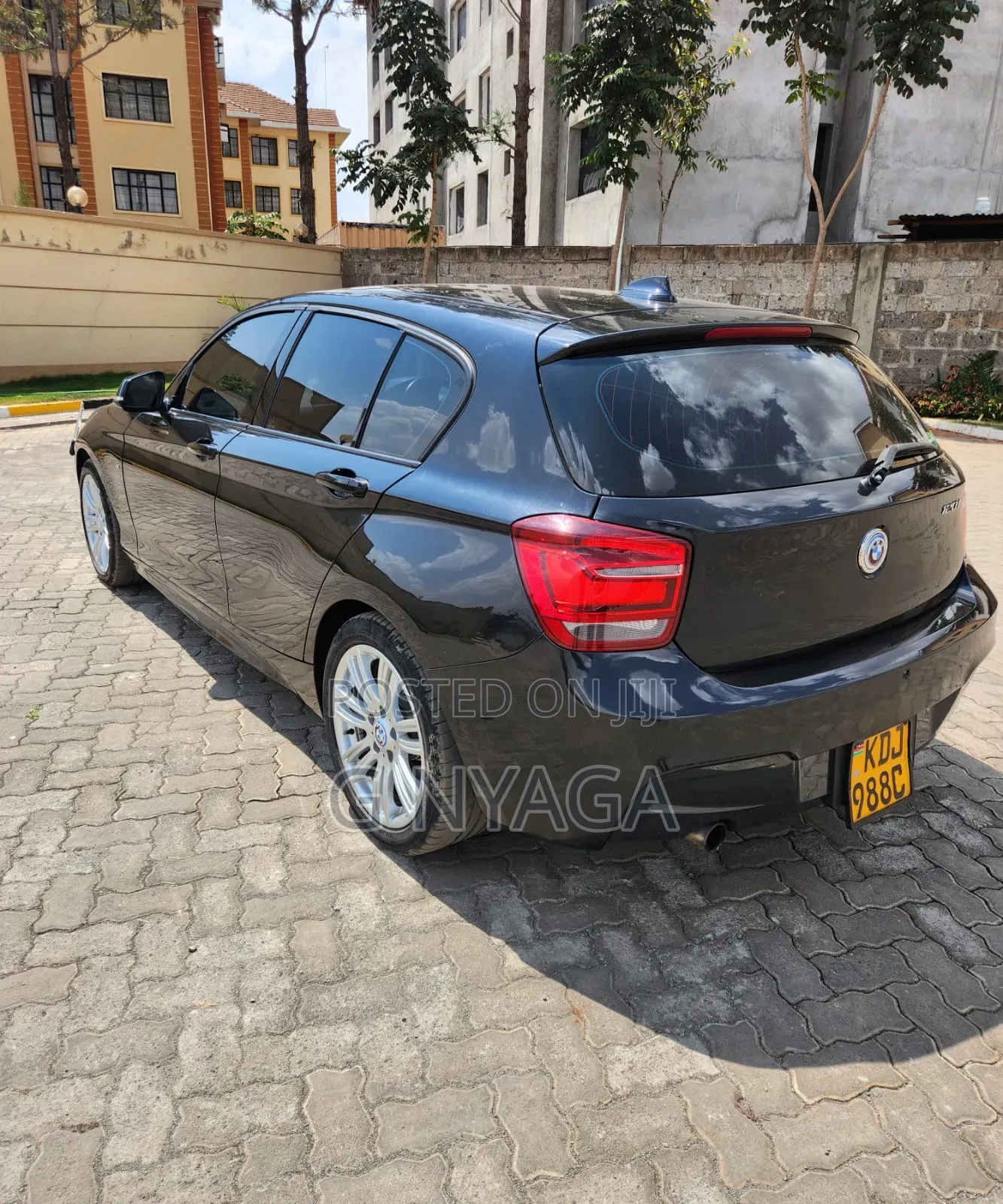 BMW 120i 2015 Black
