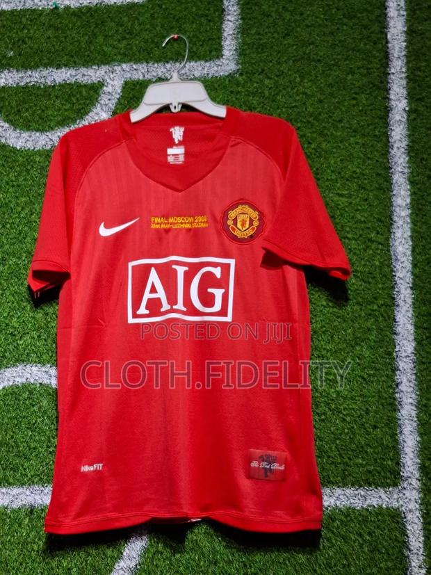 Manchester United Aig Jersey - main view