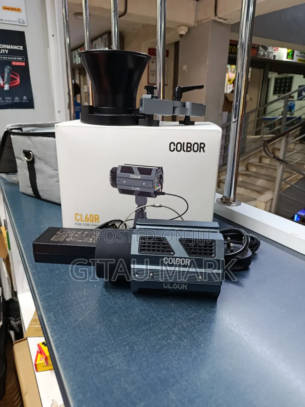 Colbor Cl60r RGB Video Light