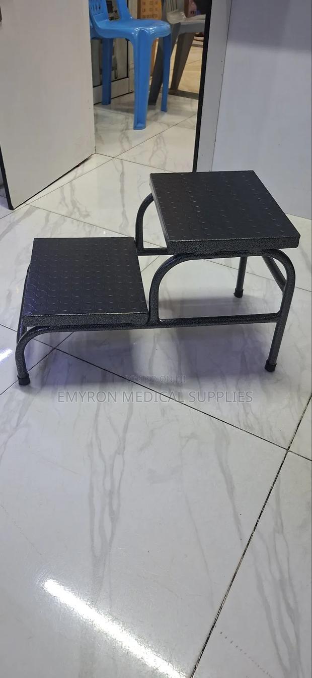 Stepping Stool - main view