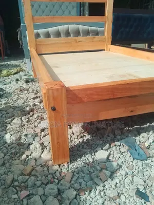 Monterey Natural-Feel Sturdy Bed 5x6