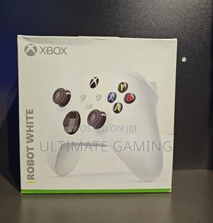 Xbox Series Robot White Controller - thumbnail 2