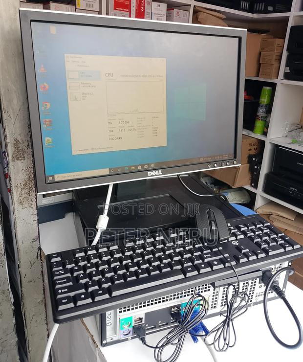 Desktop Computer Dell 4GB Intel Core i5 SSD 500GB - main view