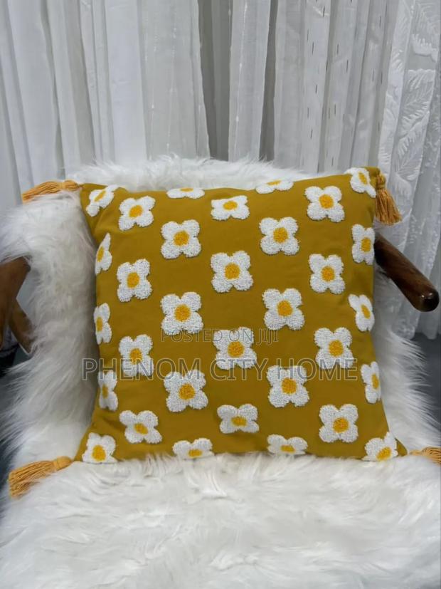 New Design Classic Throwpillow Cases
