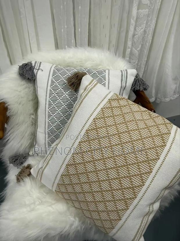 New Design Classic Throwpillow Cases - thumbnail 2