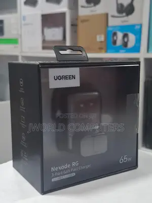 Ugreen Uno Robot 65w 3-Port Gan Fast Charger