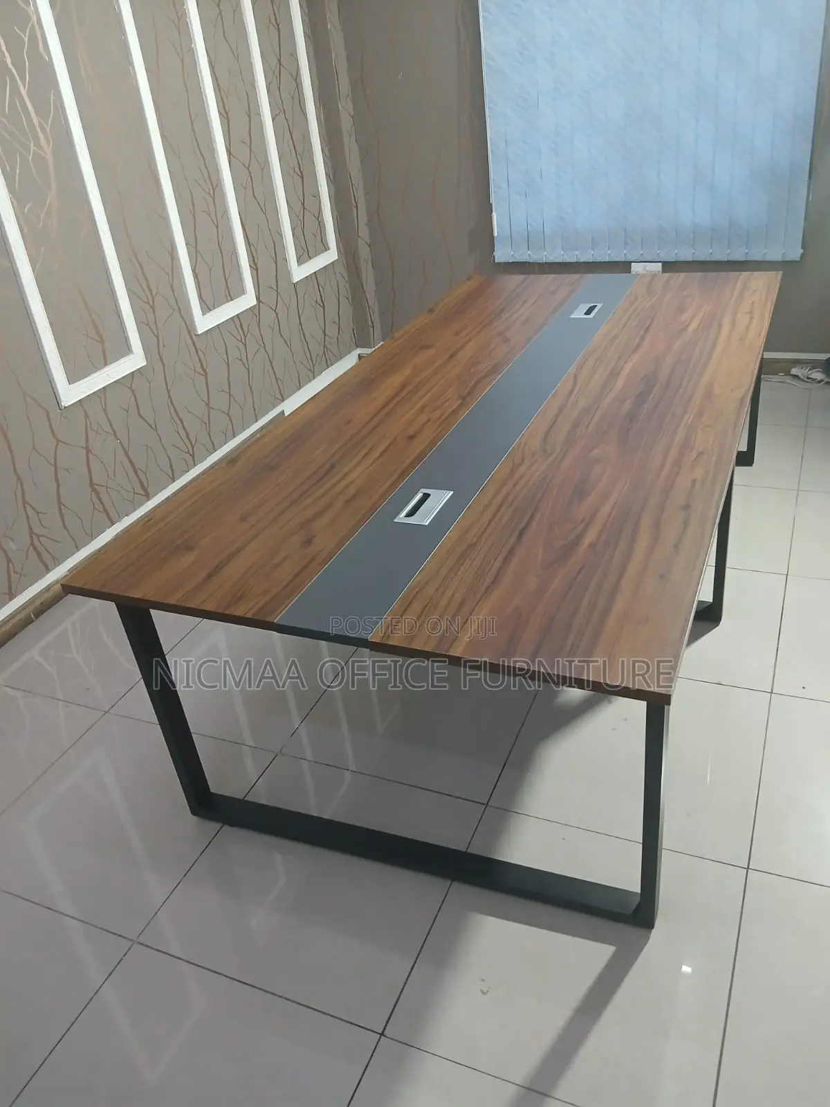 2.4m Advanced Sleek Design With Cable Management