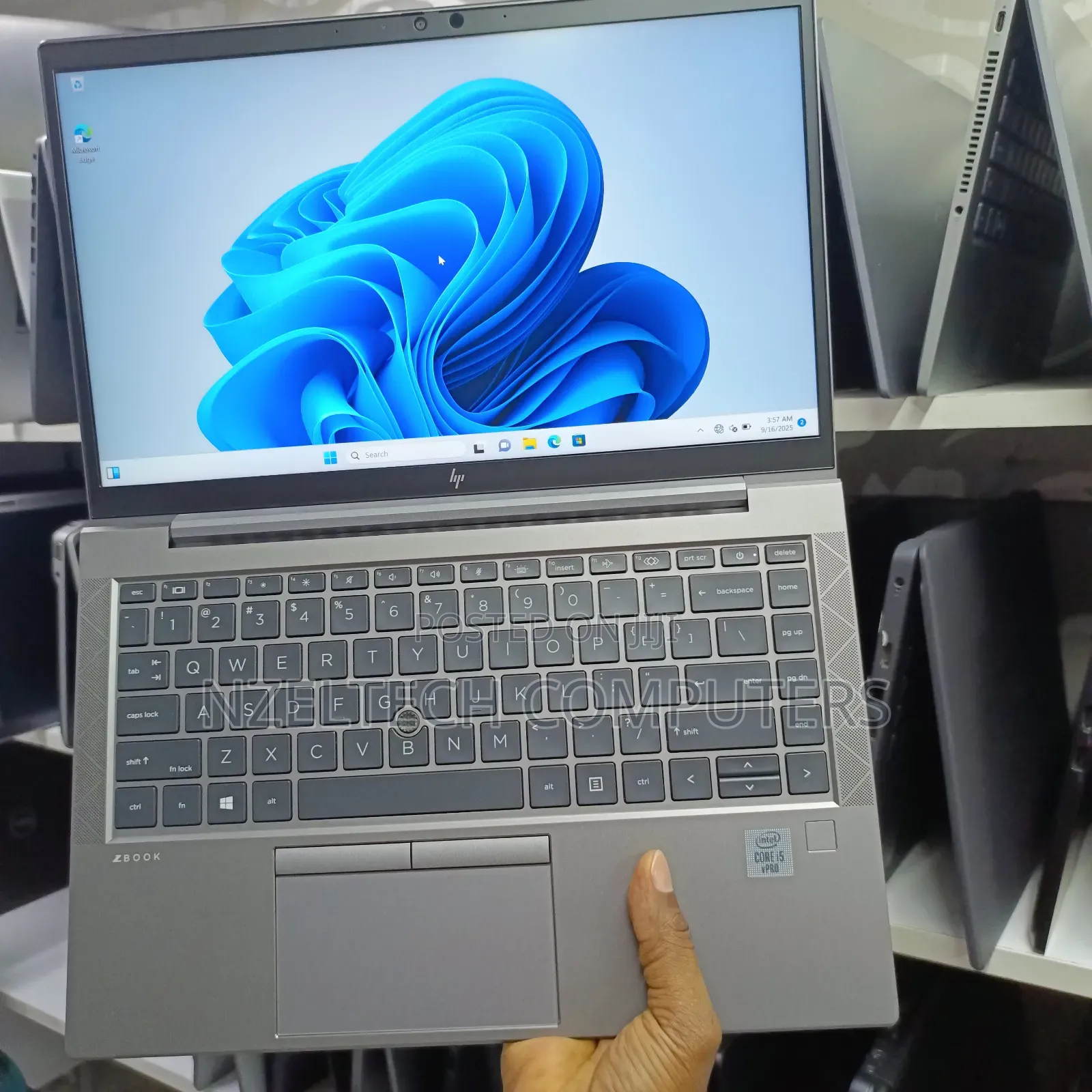 Laptop HP ZBook Firefly 14 G7 16GB Intel Core i5 SSD 256GB
