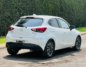 Mazda Demio 2018 Pearl